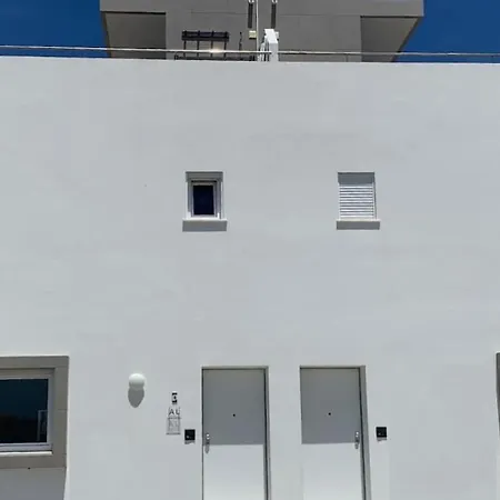 فيلة Saltykrab Surfhouse *